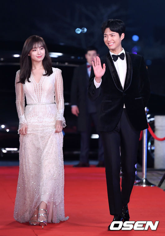 kbs 연기대상 mc 박보검 김지원 저년무 레드카펫.jpg | 인스티즈