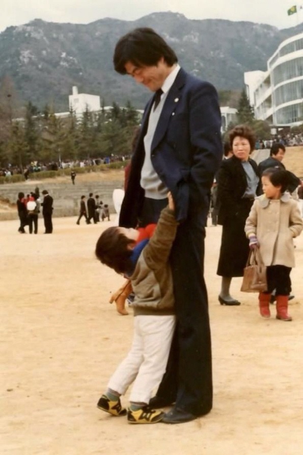 문재인이 여성들에게 인기있는 이유 중 하나라고 생각되는 것.jpg | 인스티즈