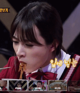 아직 입에 다 들어가지도 않았는데 감동.gif | 인스티즈