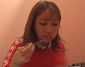 하니가 이창섭한테 잊어달라고 한 표정.gif | 인스티즈