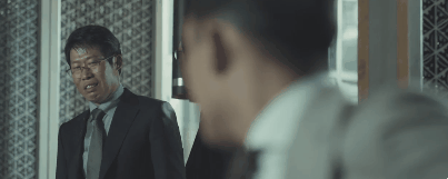베테랑에서 전혀 웃긴 상황이 아닌데 관객들 다 웃던 장면.gif | 인스티즈