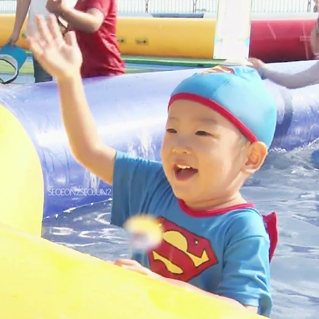  웃을 때 더 예쁘고 사랑스러운 서준이 | 인스티즈