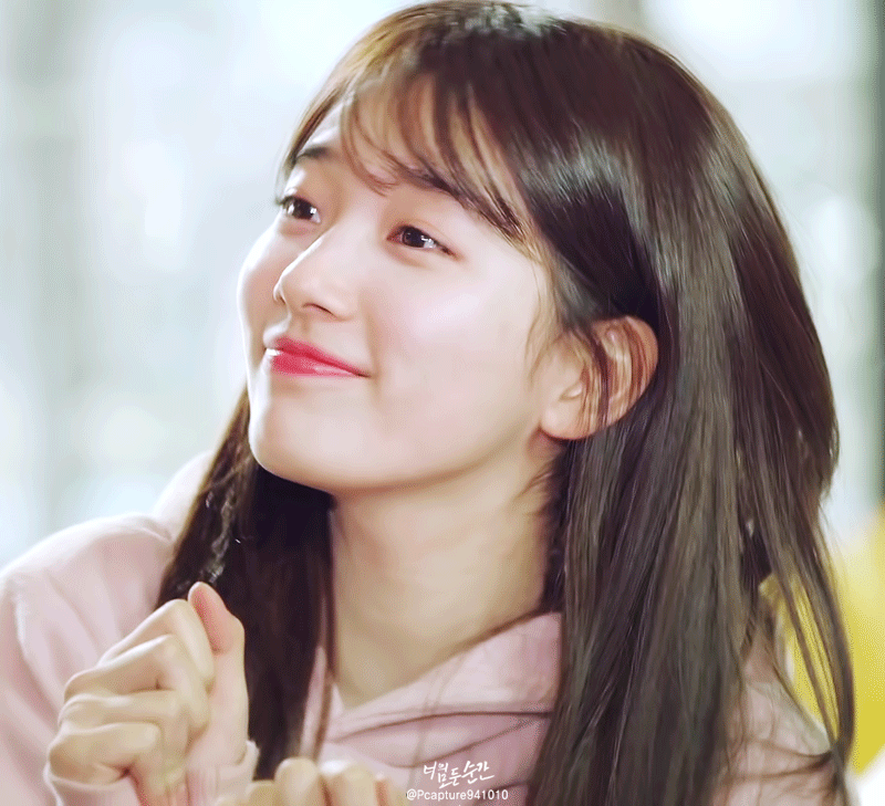 애교 부리는 수지.gif | 인스티즈