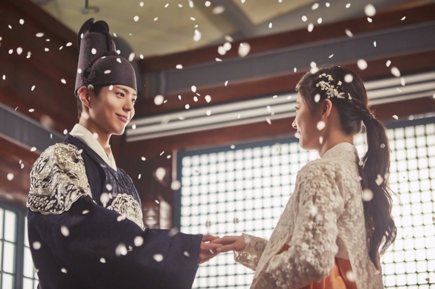 [사진] 2016년 구르미 그린 달빛으로 흥했던 박보검,김유정 .JPG | 인스티즈