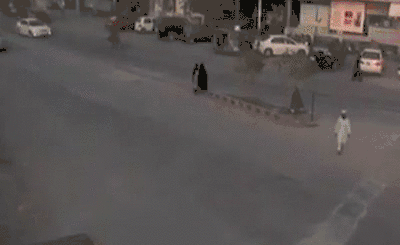 중동의 무단횡단사고.GIF | 인스티즈