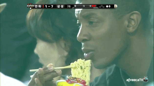 야심한 밤에 꼴리는 짤 달립니다 | 인스티즈