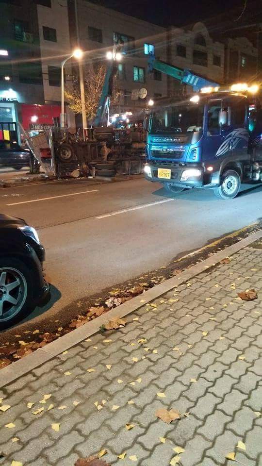 어제자(17일) 안산 성안고 사거리 | 인스티즈