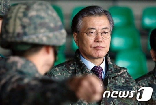 오늘자 문재인 포스 ㄷㄷㄷ | 인스티즈
