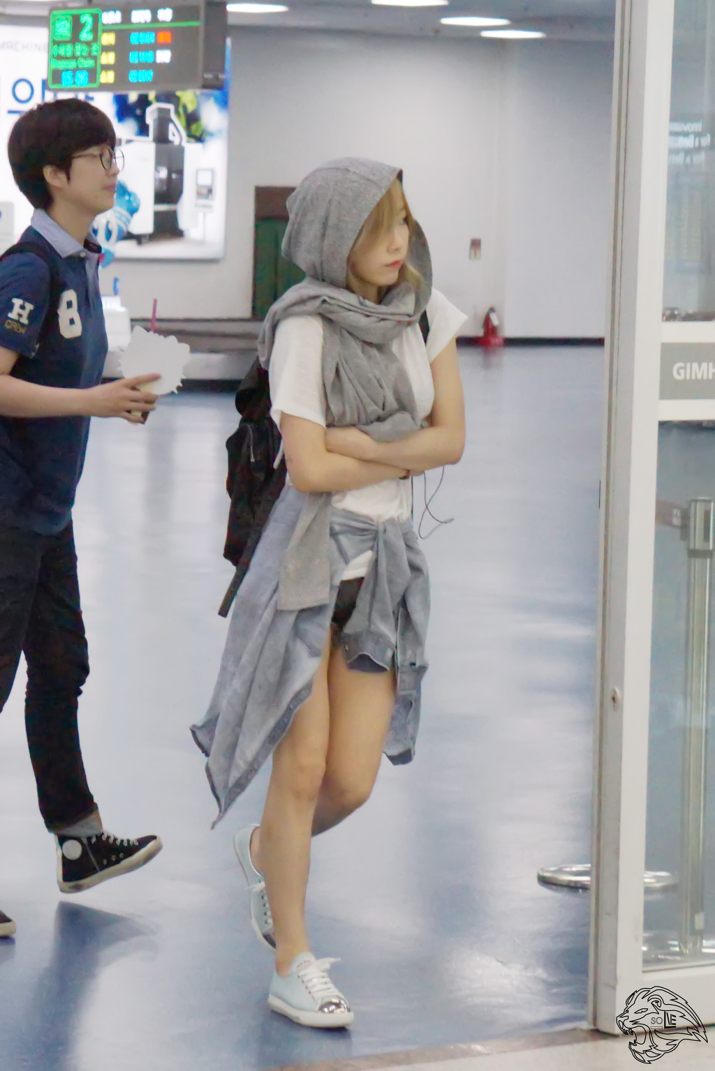 출국하는 태연 .jpg | 인스티즈