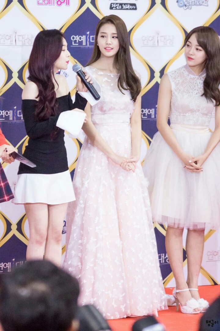 레드카펫 아이린 | 인스티즈