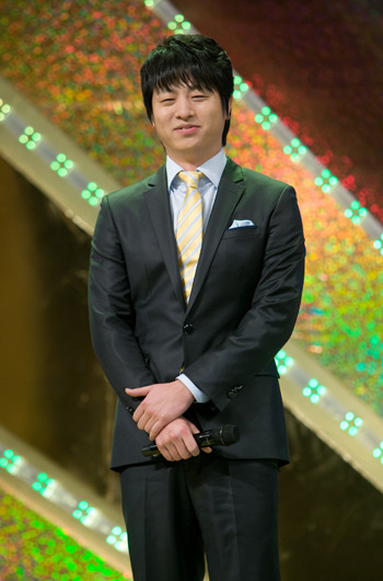 잇단 성폭행 피소 이면에 숨겨진 남성 스타들의 문란한 성생활 | 인스티즈