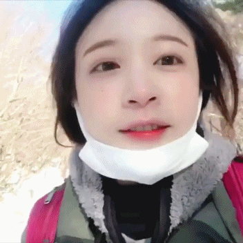 한라산 등반하는 하니.gif | 인스티즈