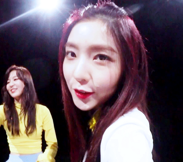 [움짤] [레드벨벳] 뮤비 코멘터리 셀프캠 움짤 아이린 슬기 | 인스티즈