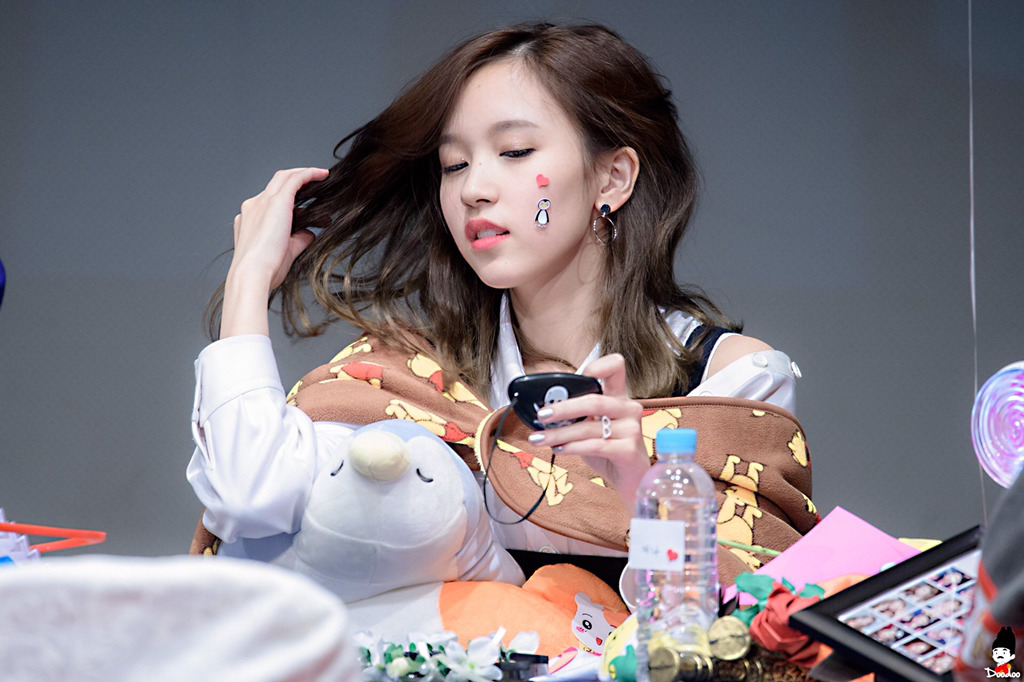 Aㅏ.... 이쁘다 묘이 미나 | 인스티즈