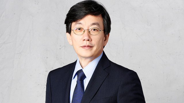 이미지 비스한 사람 | 인스티즈