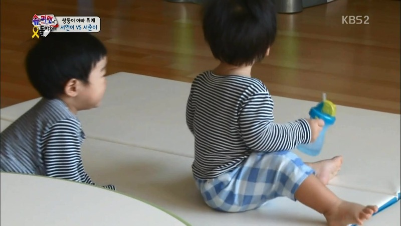 [슈퍼맨이돌아왔다] 작은병 하나때문에 싸우는 서언,서준이 | 인스티즈