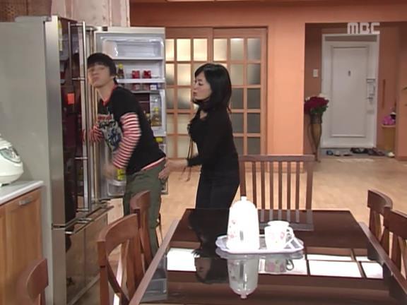 [거침없이하이킥] 민호가 유미랑 뽀뽀해서 충격받은 박해미 ㅋㅋㅋㅋㅋ.jpg | 인스티즈