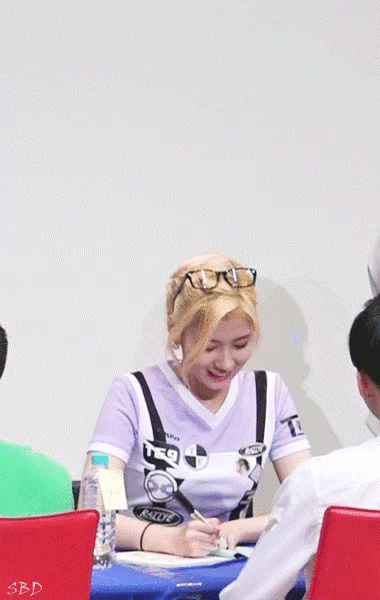 [트와이스] 사나 사들짝 | 인스티즈