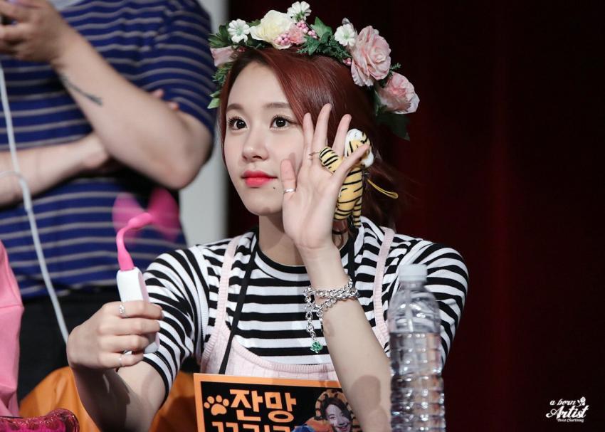[트와이스] 심바 닮아서 아기맹수라고 불리는 채영이 짤들.jpg | 인스티즈