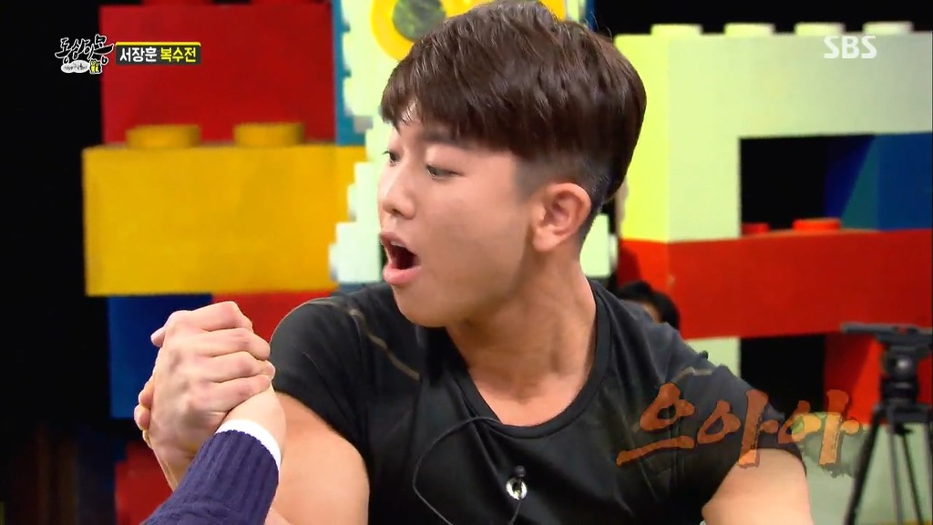 팔씨름매니아고교생 vs 서장훈 한달만에 재대결 | 인스티즈