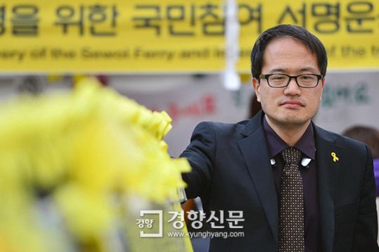 몸이 최소 5개는 되는 것 같은 더민주 국회의원 | 인스티즈