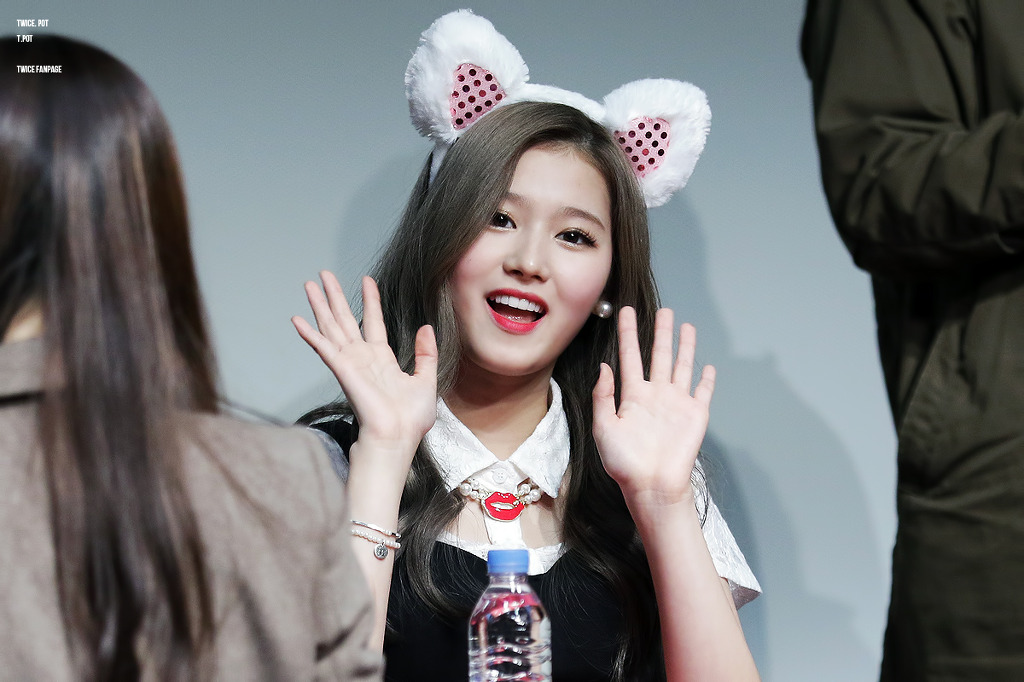 트와이스 최근 고화질 대포사진 직찍.jpg | 인스티즈