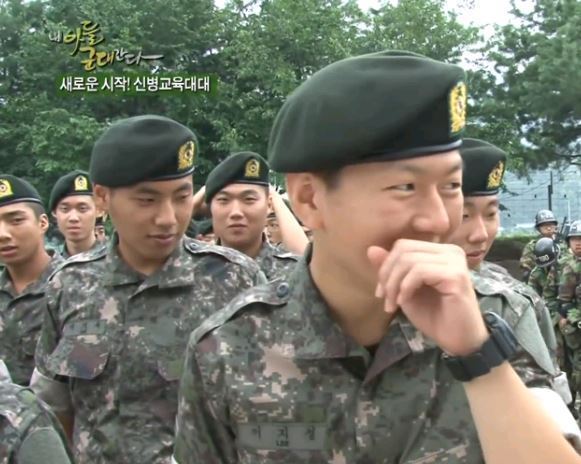 웃어? 지금 너네가 웃음이 나올때가 아닌거 같은데 | 인스티즈