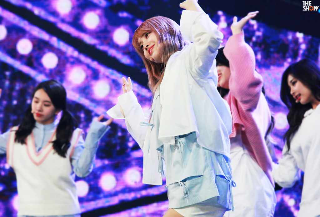 트와이스 화보 수준.jpg (24장) | 인스티즈