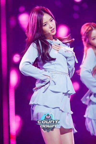 뒷태좋은 나은이 | 인스티즈