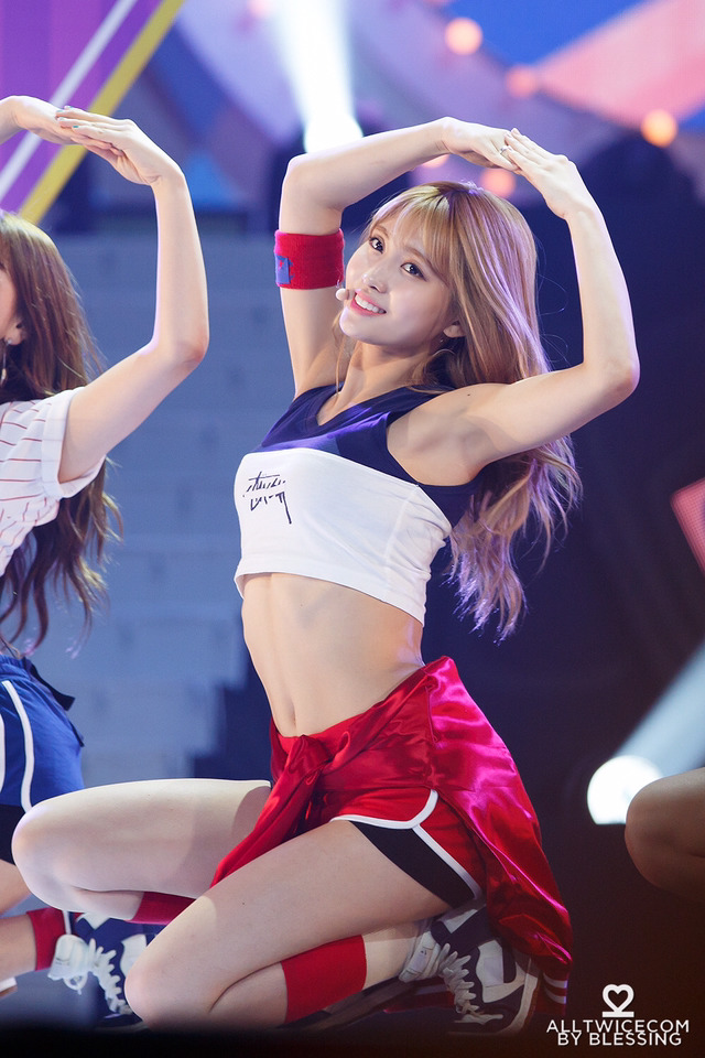 트와이스 모모 8p | 인스티즈