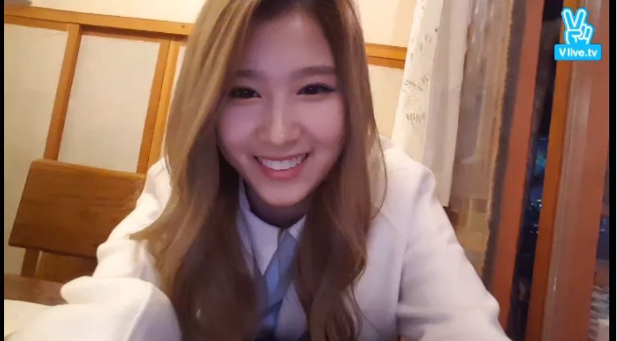 [트와이스] 꿀눈빛 떨어지는 시바견 닮은 여자 | 인스티즈