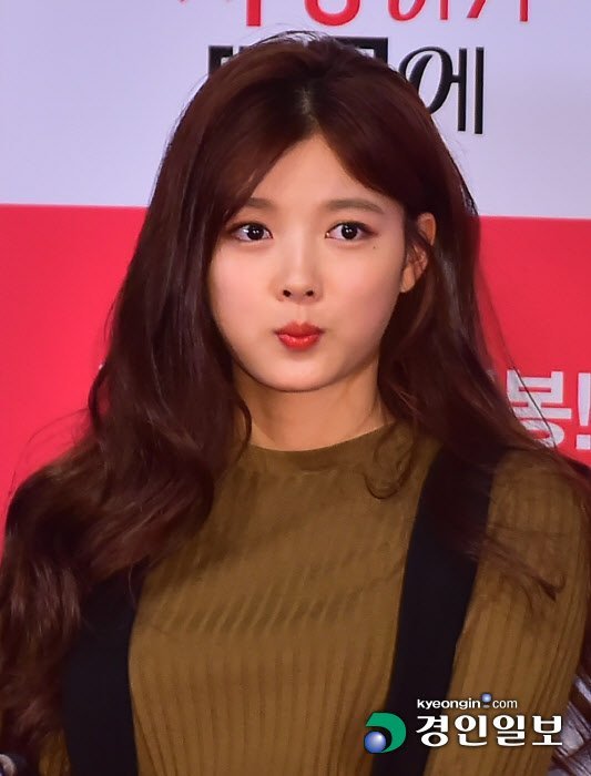 오늘자 김유정.jpg | 인스티즈