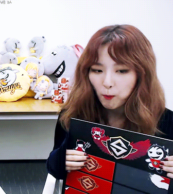 고기를 좋아하는 귀여운 슬기.gif | 인스티즈