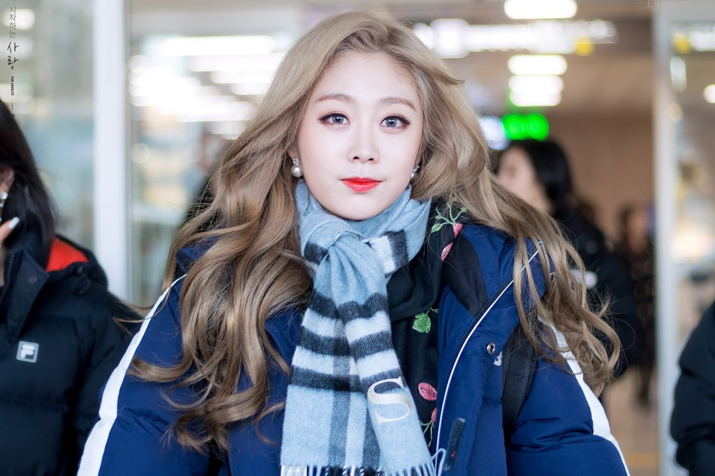금발머리가 찰떡같이 어울리는 러블리즈 지수.jpg | 인스티즈