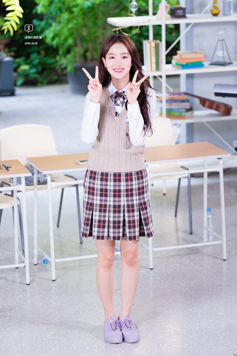 얼굴이 꿀잼인 에이프릴 나은이.jpg | 인스티즈