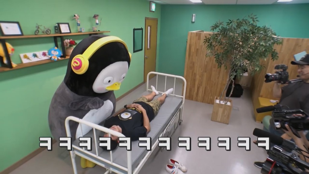 [펭수] 펭수가 직접 제작진들에게 힐링선물하는 EBS 복지 클래스 | 인스티즈