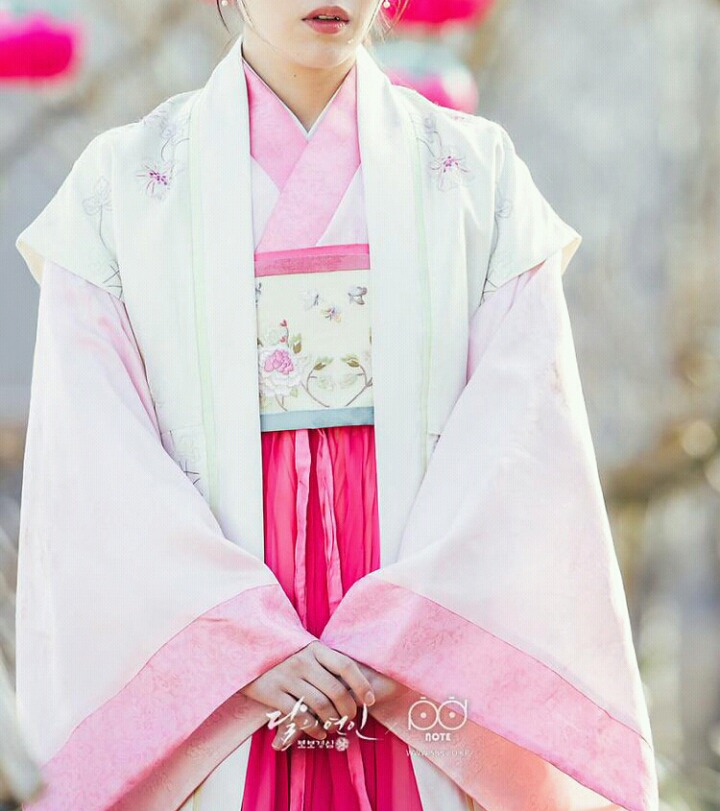 의상팀의 노고가 보이는 화려한 ＜달의연인 의상들 | 인스티즈