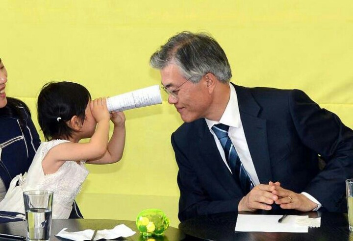 문통령 노란색 착붙 모음.jpg | 인스티즈