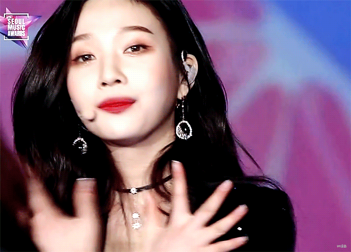 레드벨벳의 큐티섹시 담당 조이.jpgif | 인스티즈