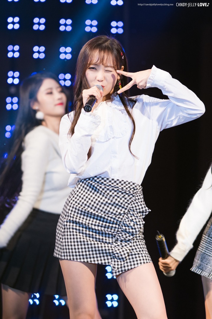 [러블리즈] 제친구와 수정이의 생일을 축하하면 수정이 | 인스티즈