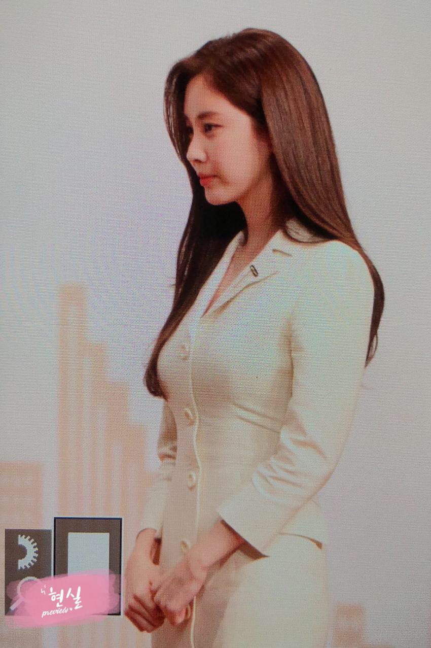 오늘자 국무총리 표창받는 서현.jpg | 인스티즈