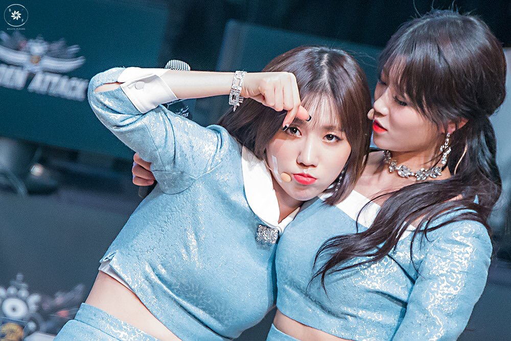 [러블리즈] 비가 오면 할 일이 많이 없어서 명은이 | 인스티즈
