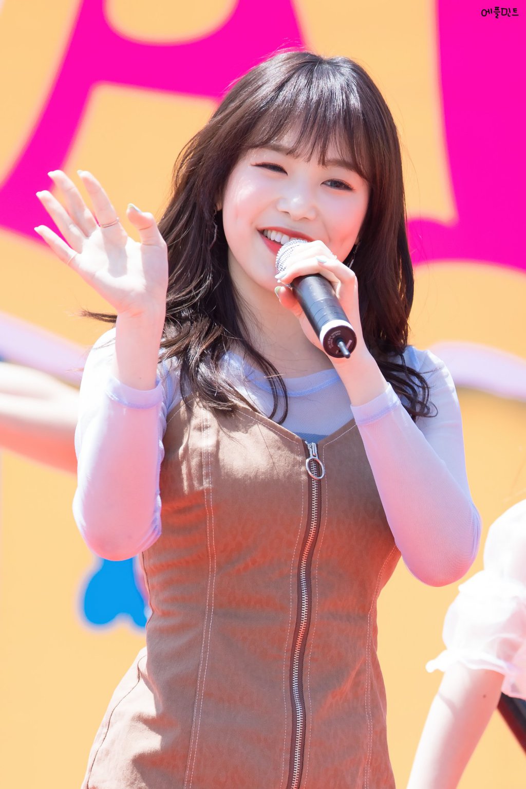 사월이 April 보조개 담당 레이첼 성나연~♥ | 인스티즈