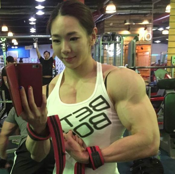 아시아 최초 IFBB 프로 여자 피지크 선수 | 인스티즈