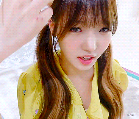 애교 부릴때 펀치하는 여자 아이돌.gif | 인스티즈