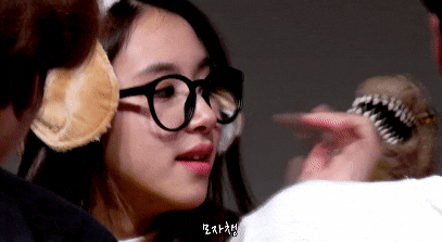 막내들을 대하는 트와이스 정연의 온도차 . gif | 인스티즈