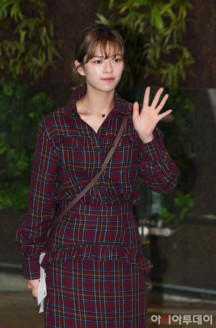 언니 옷 입은 트와이스 정연 .gif | 인스티즈
