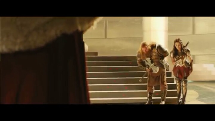 [마블] 토르에서 삭제되었던 로키 장면들(개짠내주의) | 인스티즈