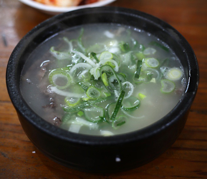 전날 과음한 당신, 친구와 해장겸 식사를 하러 가는데 당신의 선택은? | 인스티즈