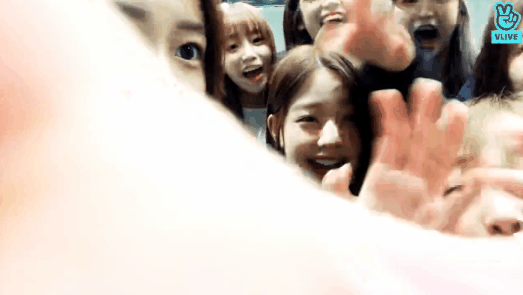 아이즈원) 오늘자 브이앱 강제종료녀 | 인스티즈